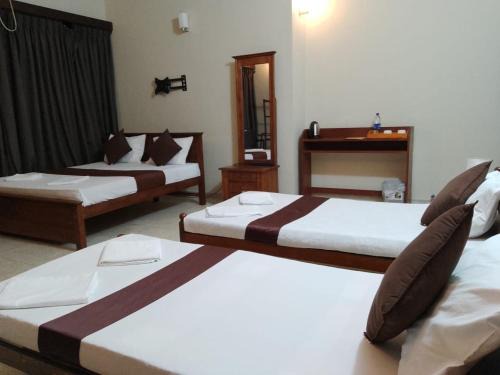 Kollupitiya House | Family-Friendly Stay at MercuryFM 103 Guest House, Colombo