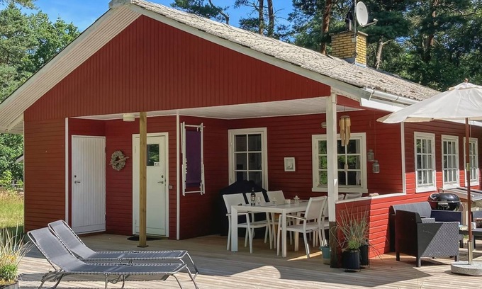 Oster Somarken House | Relax at Meret - 800m from the Sea, Oceanfront Amenities