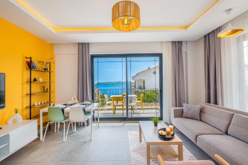 Kas Apartment | Oceanfront Meri Suite Apart Kaş - Guest Rated 9.8/10