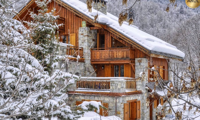 Le Raffort Apartment | Charming Meribel Retreat - 200m to Ski Lifts & Spa