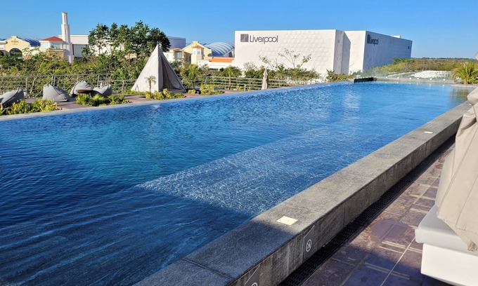 Merida Municipality Apartment | Tranquil Merida JR PH: Pool, Gym & Kitchen Near Downtown