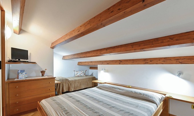 Diano Evigno Apartment | Experience Meriggiare: Gulf Views & Family-Friendly Bliss