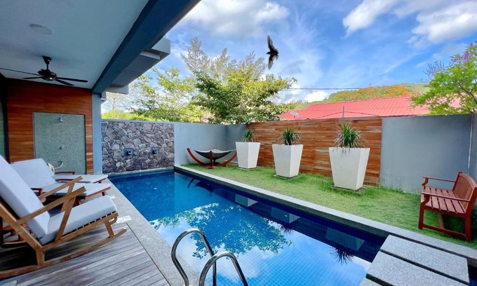 Pantai Tengah Villa | Indulge at Merissa Luxury Villa with Private Pool in Langkawi