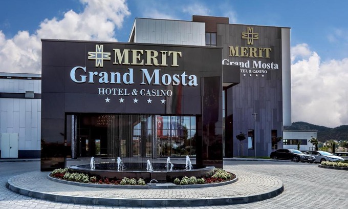 Svilengrad Hotel | Discover Merit Grand Mosta Spa Hotel & Casino: 5-Star Retreat