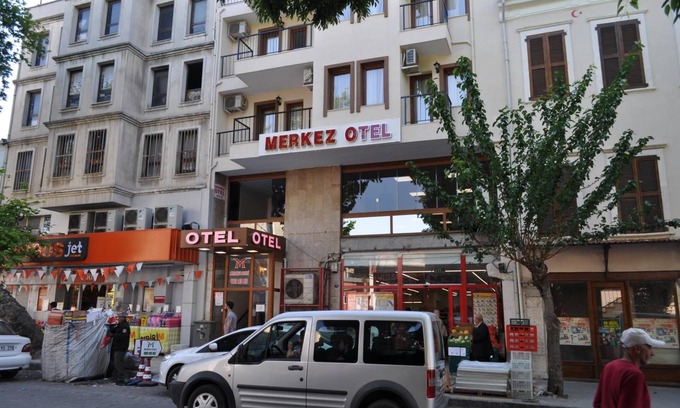 Konak Hotel | Discover Merkez Otel: Family-Friendly with Great Dining