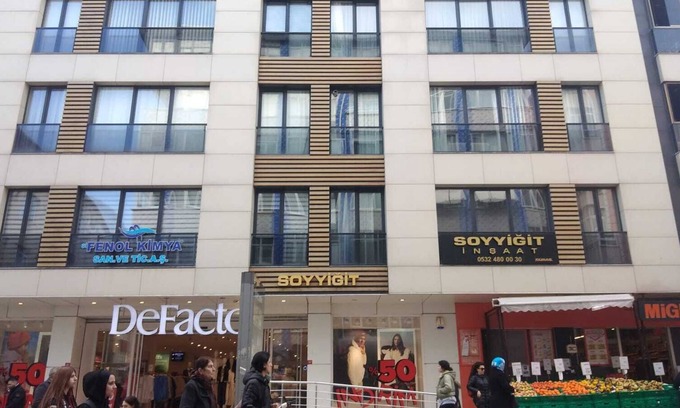 Kucukcekmece Apartment | Modern Apartment in Prime Location for Easy Access