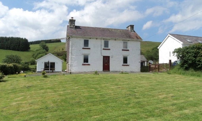 Llandovery Other | Merlin Cottages: Family-Friendly Retreat with Games Room