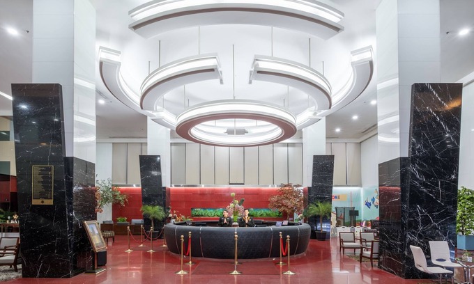 Gambir Hotel | Discover Merlynn Park Hotel: Family-Friendly with Pool & Spa