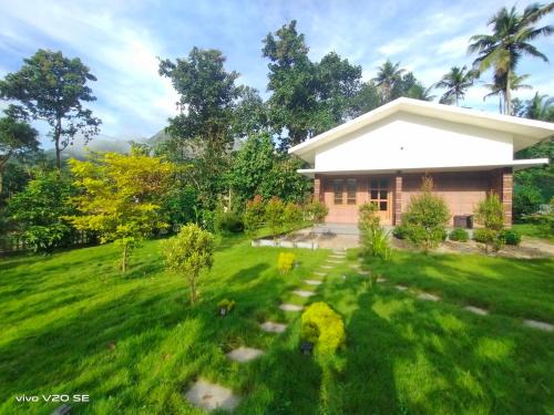 Thattekkad House | Merlys Fruit Garden