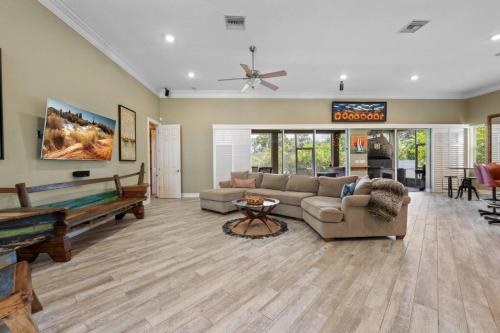 Merritt Island House | Relax at Merritt Island Escape: A Tropical Paradise Retreat