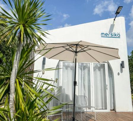 Mersing Villa | Beachfront Studio with Ocean Views Near Mersing Jetty