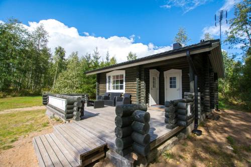 Saarijarvi House | Discover Mertaranta: Pet-Friendly Retreat with Hot Tub