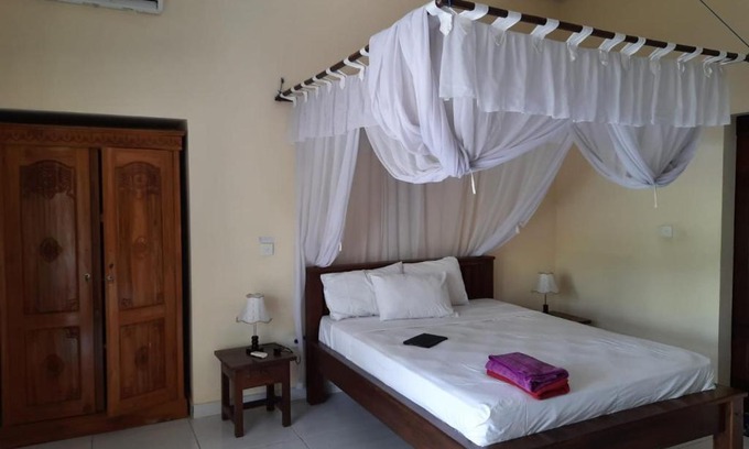 Purwakerti Hotel | Family-Friendly Mertasari Homestay Amed in Karangasem