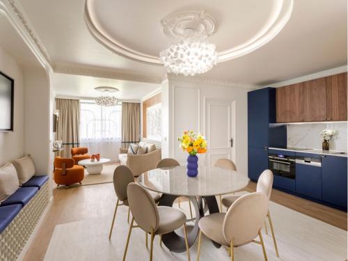 Quartier Saint-Ambroise Apartment | Elegant 3 Bedroom Apartment in Marais with Dining Options
