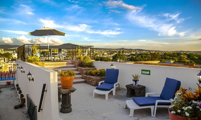 La Cruz House | Discover Mesón de San Andrés: Spa & Family-Friendly Retreat