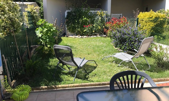 Meschers-sur-Gironde House | Cozy Meschers House with Ocean View Near Royan, Rated 9.4