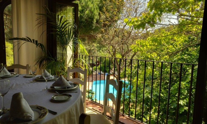 El Cuarton Hotel | Discover Relaxation at Meson de Sancho: Spa & Pool Access