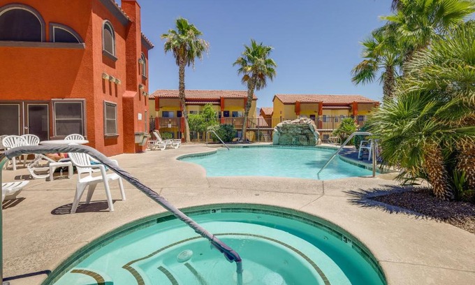 Mesquite Apartment | Relaxing Mesquite Condo with Pool and Hot Tub Access