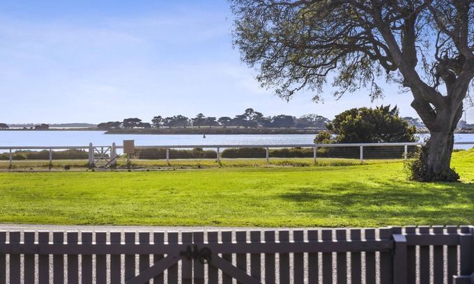Queenscliff Cottage | Charming Cottage with Water Views & Pet-Friendly Comfort