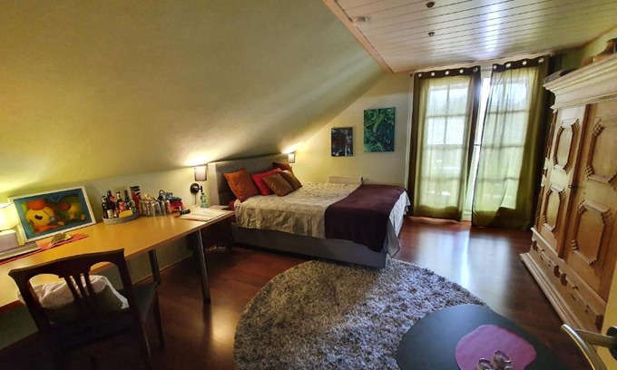 Region Hannover District House | Top-Rated Messe Homestay with Breakfast and Kitchen Access