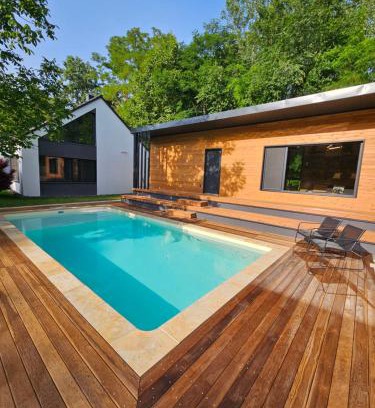 Fokto Apartment | Discover Meszes Apartman: Top-Rated Hotel with Pool & Spa