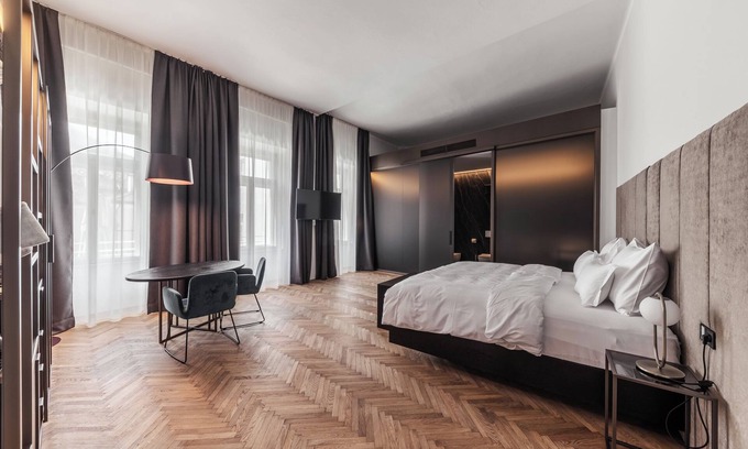 Old Town Hotel | META SUITES historic city living