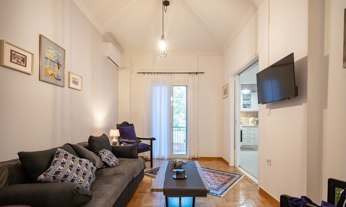 Omonia Apartment | Cozy Metaxourgeio Apartment for 4, Wheelchair Accessible