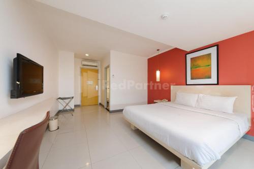 Mangga Besar Hotel | Budget-Friendly Stay at NamRoom Hotel Glodok RedPartner