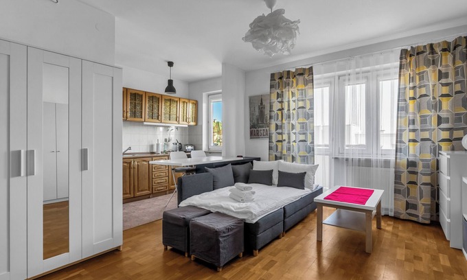 Ursynow Apartment | Metro Kabaty Homely Studio