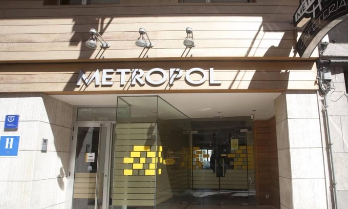Lugo Hotel | Metropol By Carris