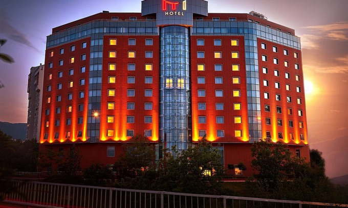 Mladost Hotel | Metropolitan Hotel Sofia: Modern Comfort & Spa Amenities