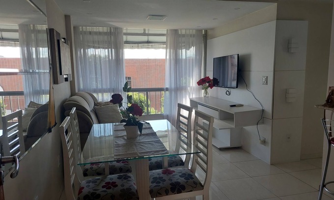 Praia de Itaparica Apartment | Dreams Come True: Family-Friendly Stay with Spa & Hot Tub
