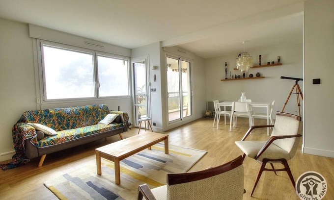 Vernay Apartment | Top-Rated Meublé de la Tour - Ideal for Families & Pets