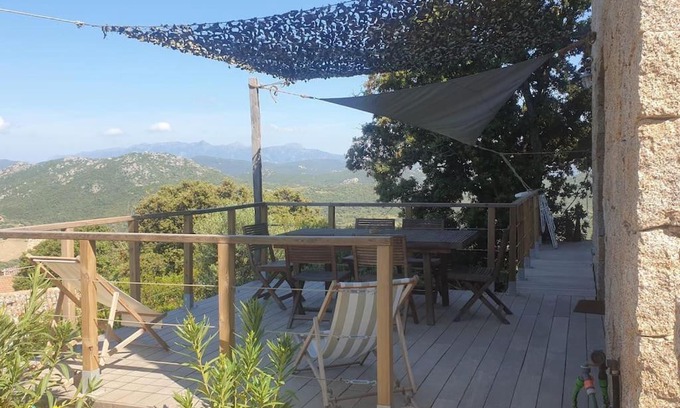 Grossa Apartment | Mountain View Apartment with Terrace - Guest Rated 10/10