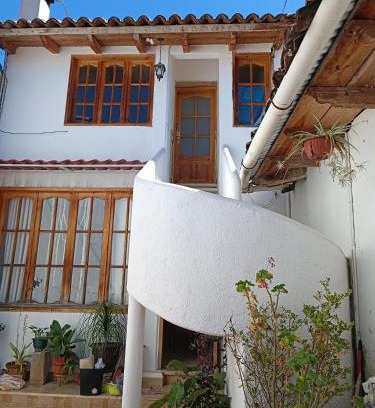 De Mexicanos House | Budget-Friendly Stay at Mexicanos 5 de Mayo for Families