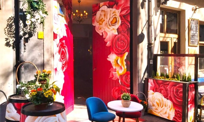 Historisch centrum Hotel | Pet-Friendly Hotel Mezonvin: Rated 9/10 for Family Comfort