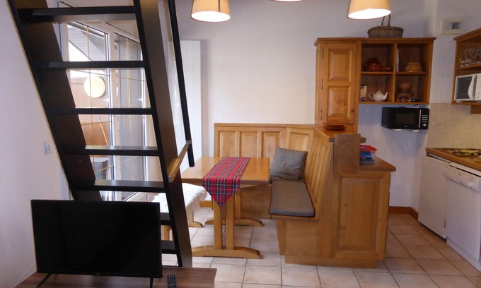 Les Contamines-Montjoie Apartment | Cozy Studio in Les Contamines-Montjoie for 4 Guests