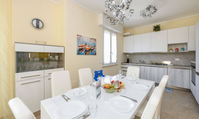 Lugana Apartment | Family-Friendly MGH Apartment with Ocean View in Sirmione