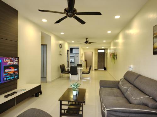 Taman Desa Tebrau Apartment | Modern Comfort at F04-Ikea Tebrau Near Aeon Tebrau City