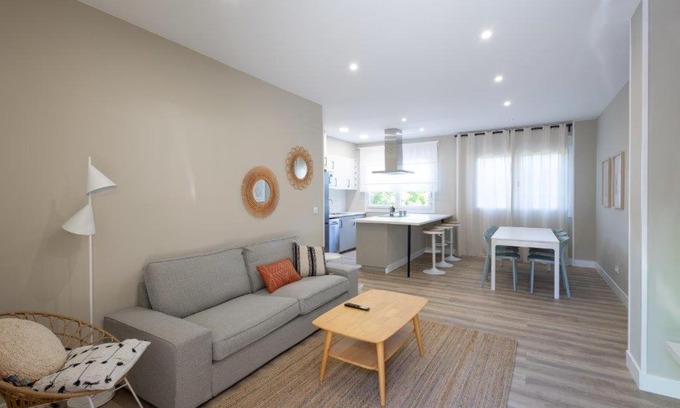Mino Apartment | Discover Family-Friendly Comfort at Miño Suites I