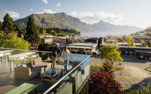 Queenstown City Centre Hotel | Comfortable mi-pad Queenstown with Hot Tub and Breakfast