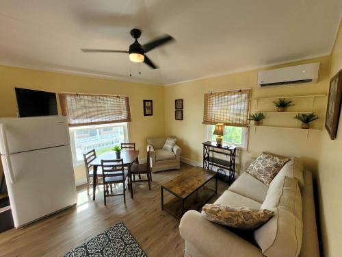Esperanza Apartment | Family-Friendly Stay at Mi Pana Apartments