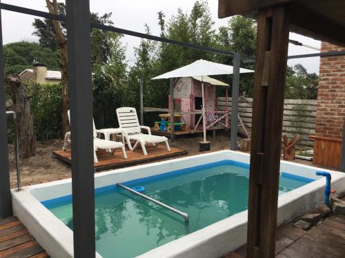 Salinas House | Inviting Oceanfront Stay at Mi Pesadilla Salinas Home