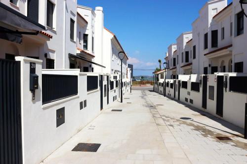 San Fernando Apartment | Pet-Friendly Universo: Guest Rated 8.8 for Family Fun