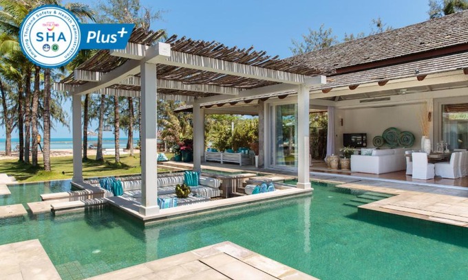 Bophut Villa | Exquisite Mia Beach Villa: Oceanfront Bliss & Events