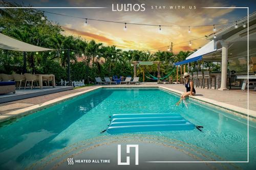 Ludlam House | Inviting Home with Heated Pool & Basketball Court