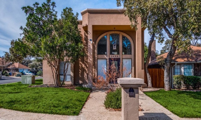 Wetmore House | Miami Style House: Pet-Friendly Retreat with Pool & Spa