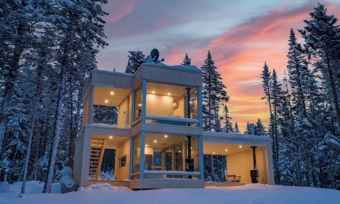 Lac Beauport House | MICA - Panoramic View and Spa near Quebec City