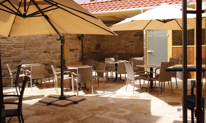 Oebisfelde Hotel | Family-Friendly Hotel Am Markt with Breakfast and Kitchen