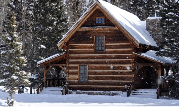 Red River Cabin | Experience Michael Martin Murphey Cabin: Guest Rated 9.8